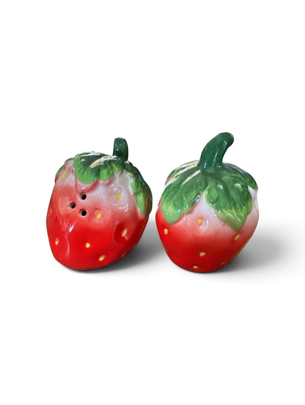 Strawberry Salt & Pepper Shakers Ceramic Red Green Fruit Kitchen Decor Set